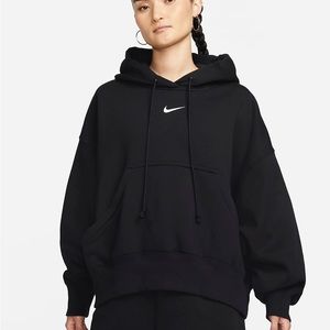 NWT Nike Sportswear Phoenix Fleece in Black/Sail Medium (8-10)